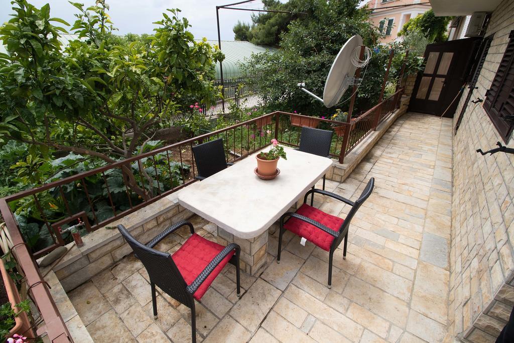 Apartment Peran Sibenik Luaran gambar
